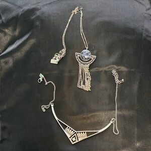 American Eagle Outfitters Silver blue Necklace Set